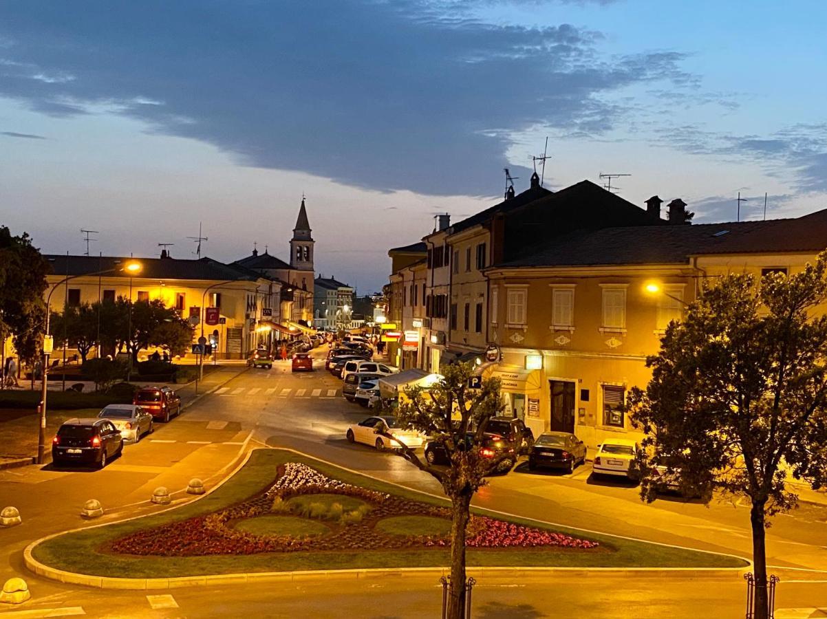 Parentium Loft Center Square Apartman Poreč Kültér fotó